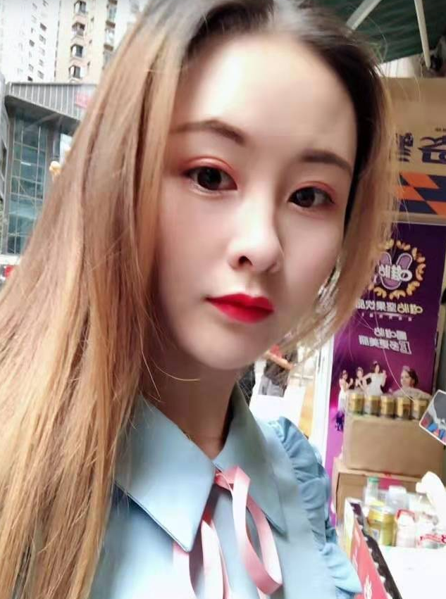 身材很棒的小美女